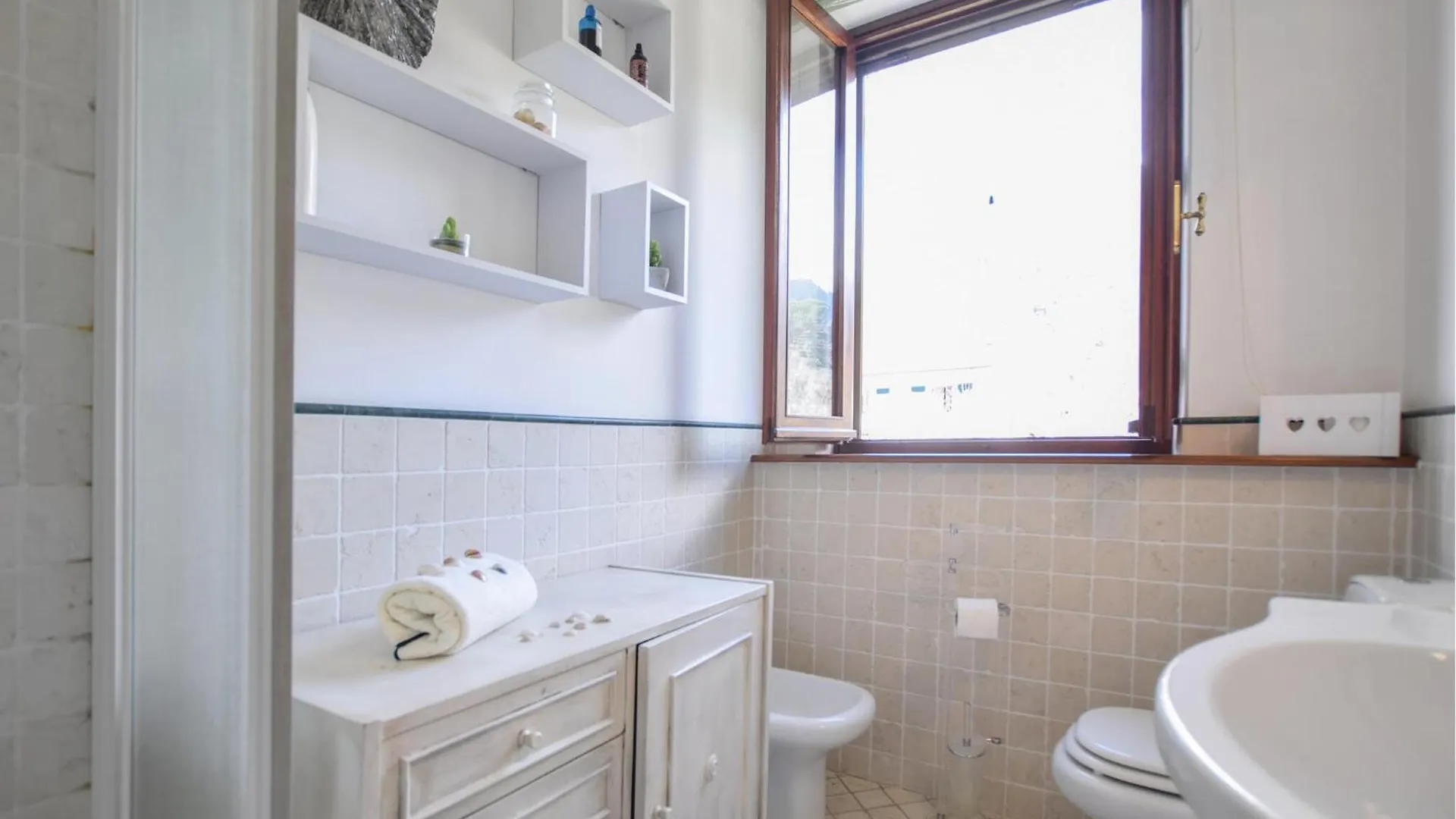 Awesome Apartment In Camaiore With Wifi איטליה